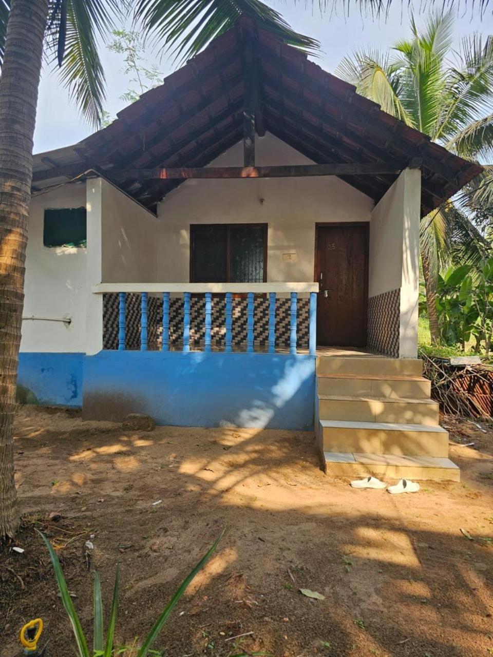 Lighthouse Cafe And Beach House Gokarna  Dış mekan fotoğraf